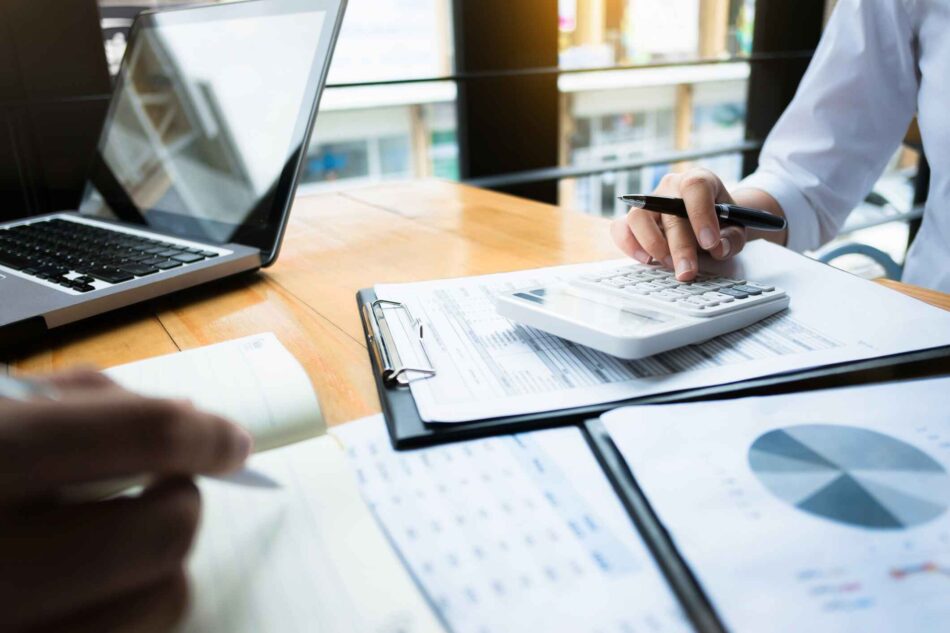 professional liability insurance tax deductible